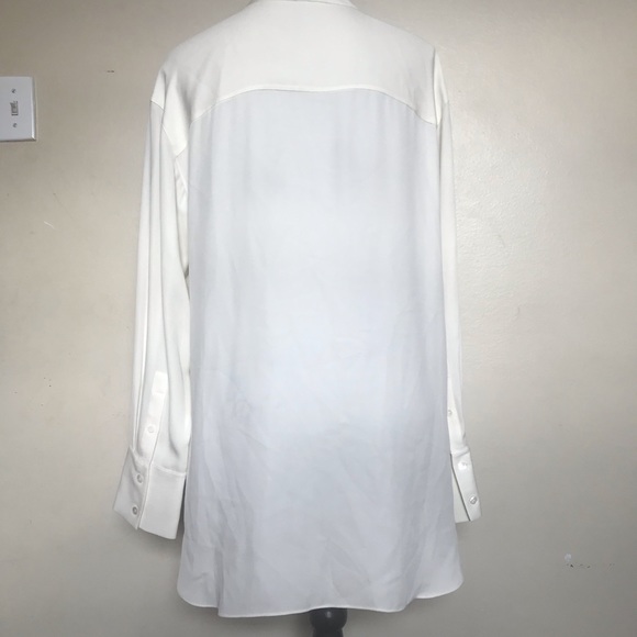 Theory silk top size medium fits more like a large - Picture 4 of 8